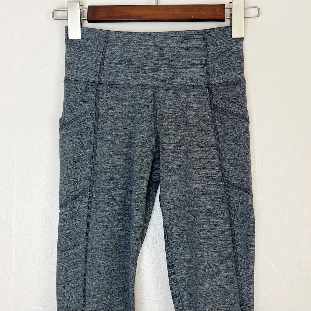 •ATHLETA•‎ Gray Chatarunga High Rise Criss Cross Leggings Yoga Size XS